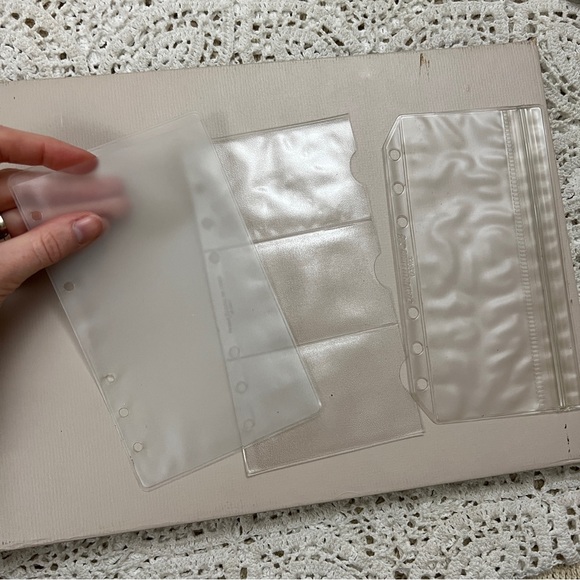 Used Webster’s Pages personal binder - Picture 14 of 17